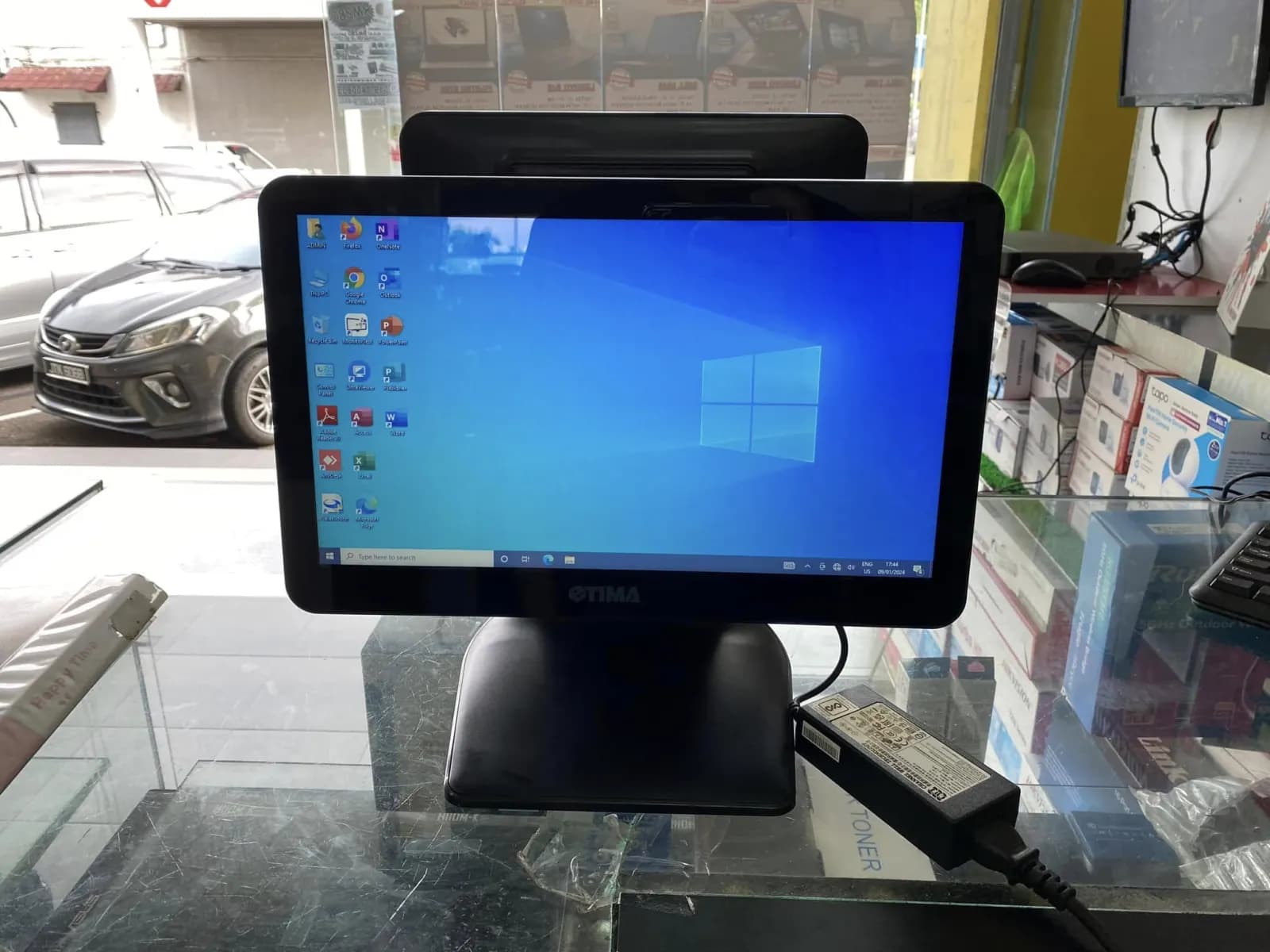All-in-one POS terminals for a shop counter